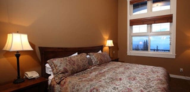 Snowbird Lodge
