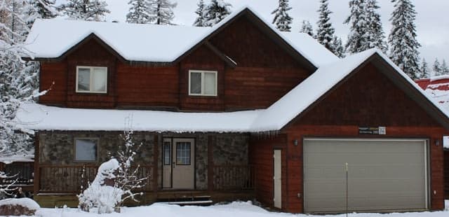 First Tracks Lodge