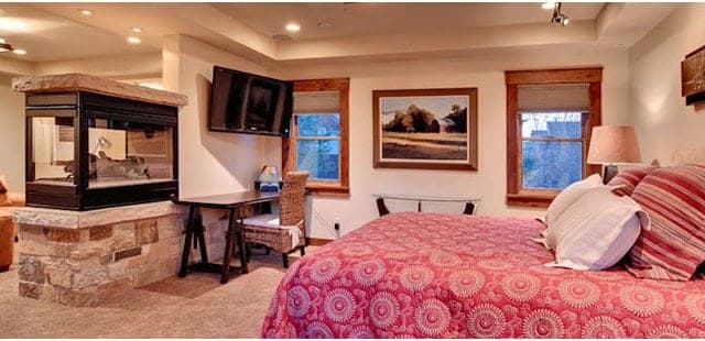Woodside Villa Home
