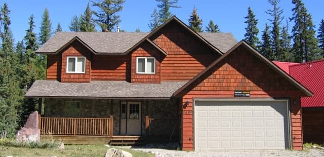 First Tracks Lodge