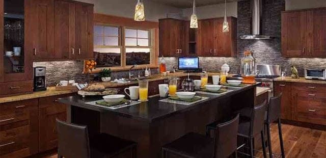 Peaks Grande Lodge