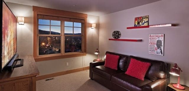 Sunshine Peak Chalet