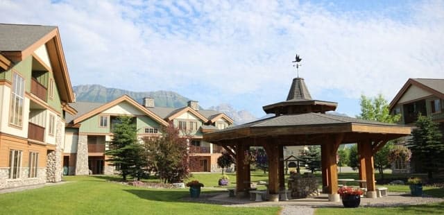 Pinnacle Ridge Chalets