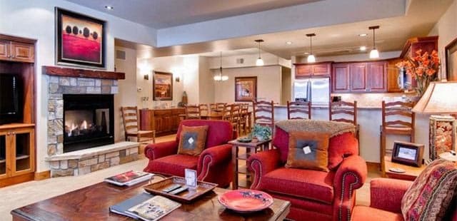 Emerald Lodge at Trappeurs Crossing