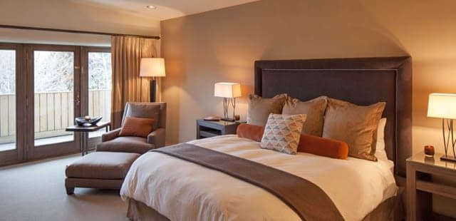 Knob Hill Inn