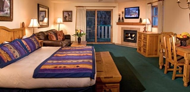 Alpine Village Suites