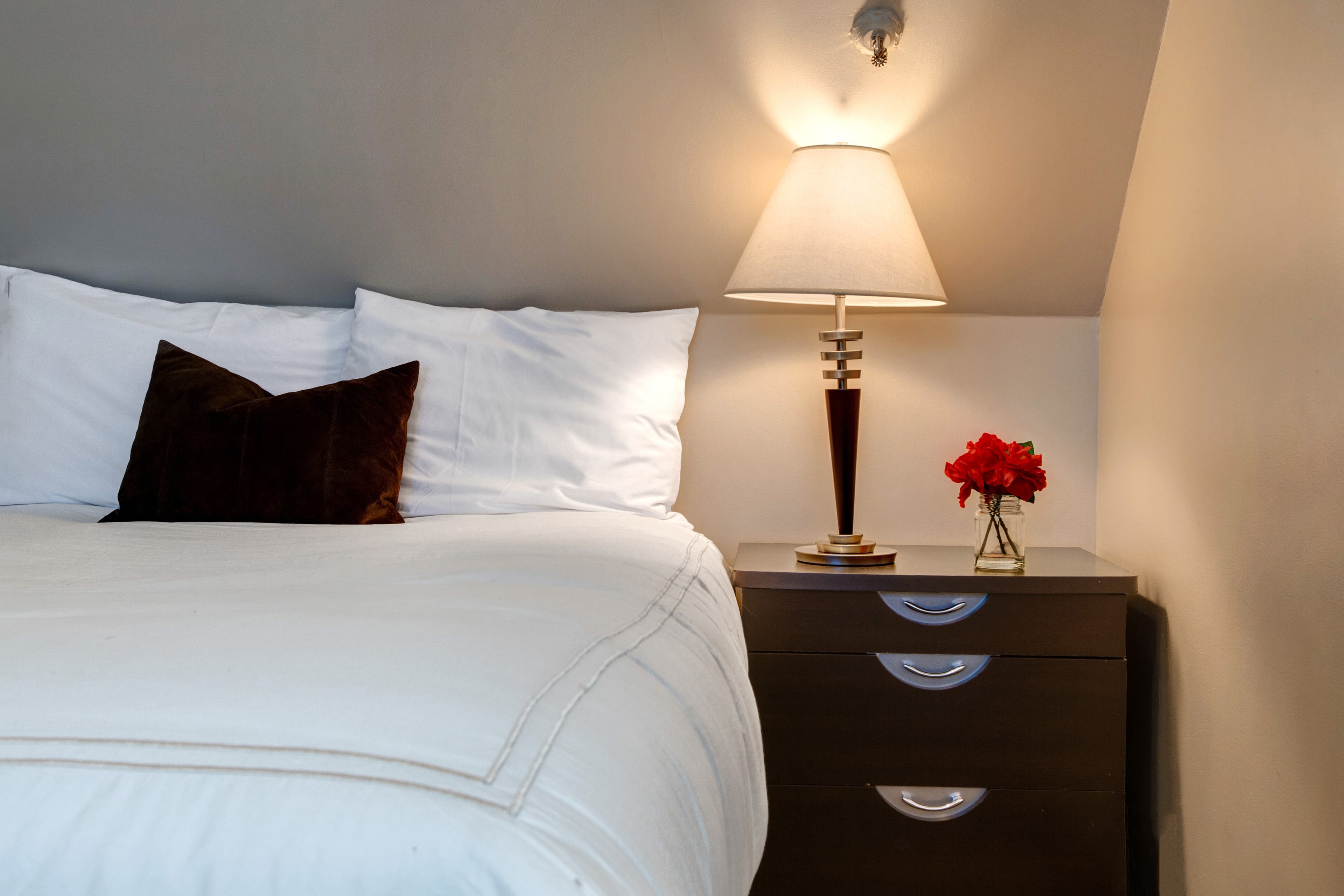 Loft | Two Queen Beds, TV, Full Ensuite Bath with Shower