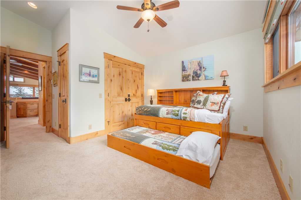 Twin Bedroom with Trundle Bed and Access to Upper Deck