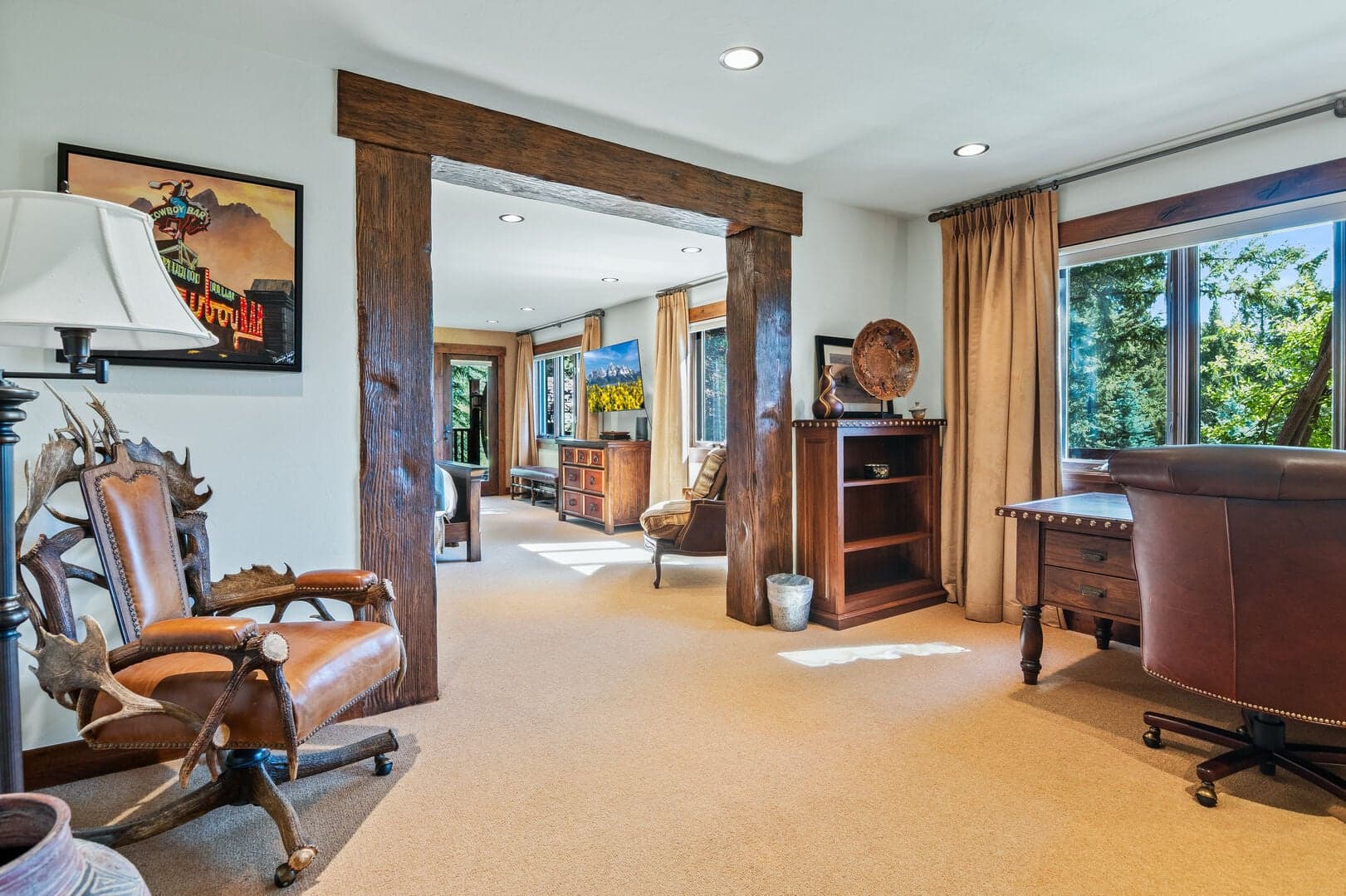 Master Bedroom Office View
