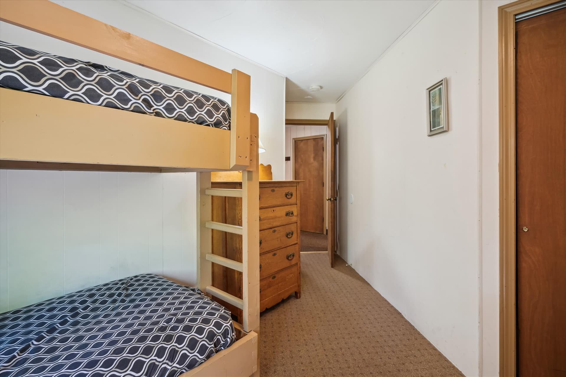 2 Sets of Twin bunk beds on entrance level.
