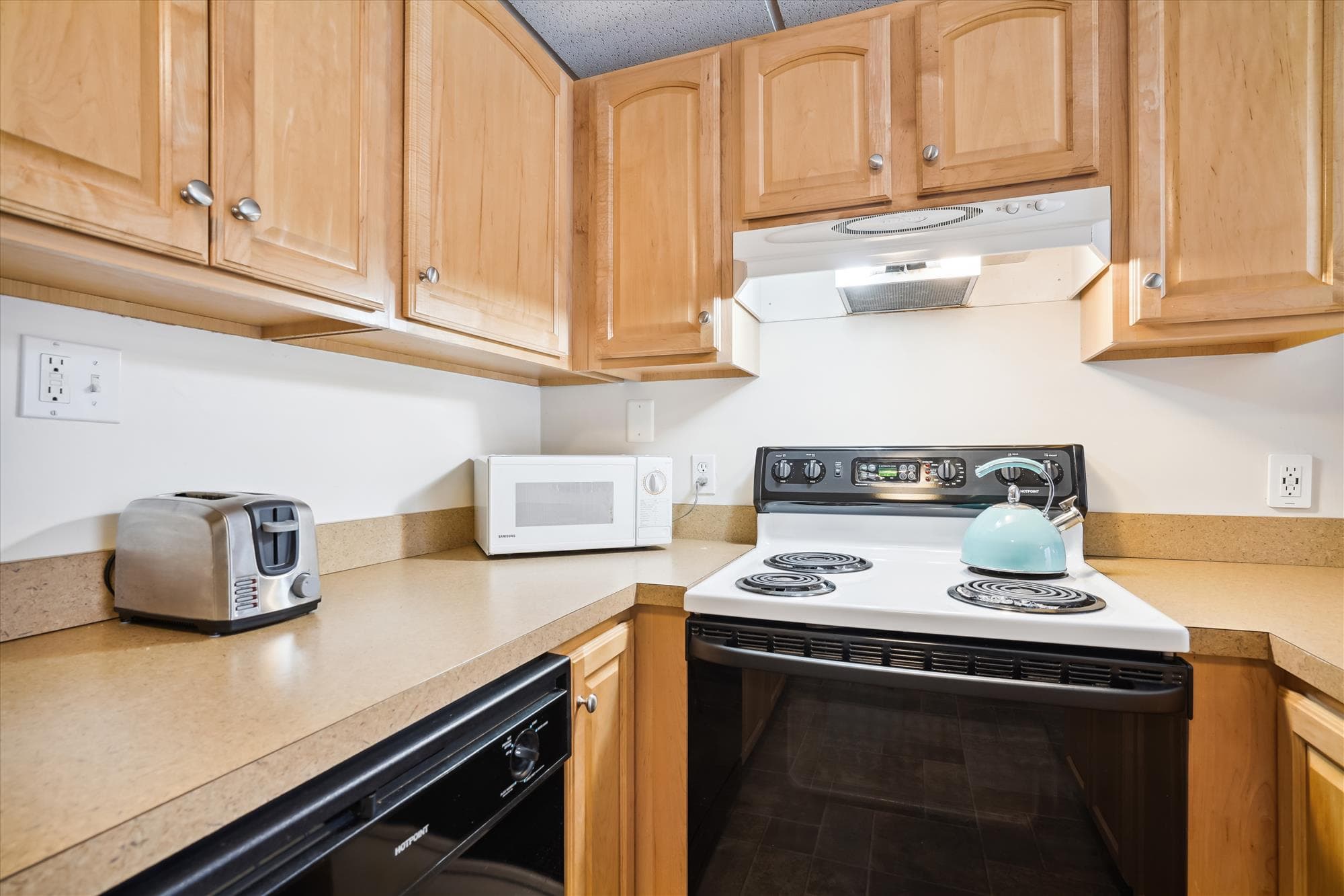 Cook some great meals in this kitchen.
