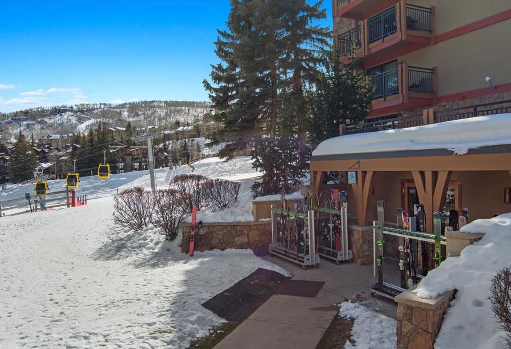 Stonebridge Condominiums