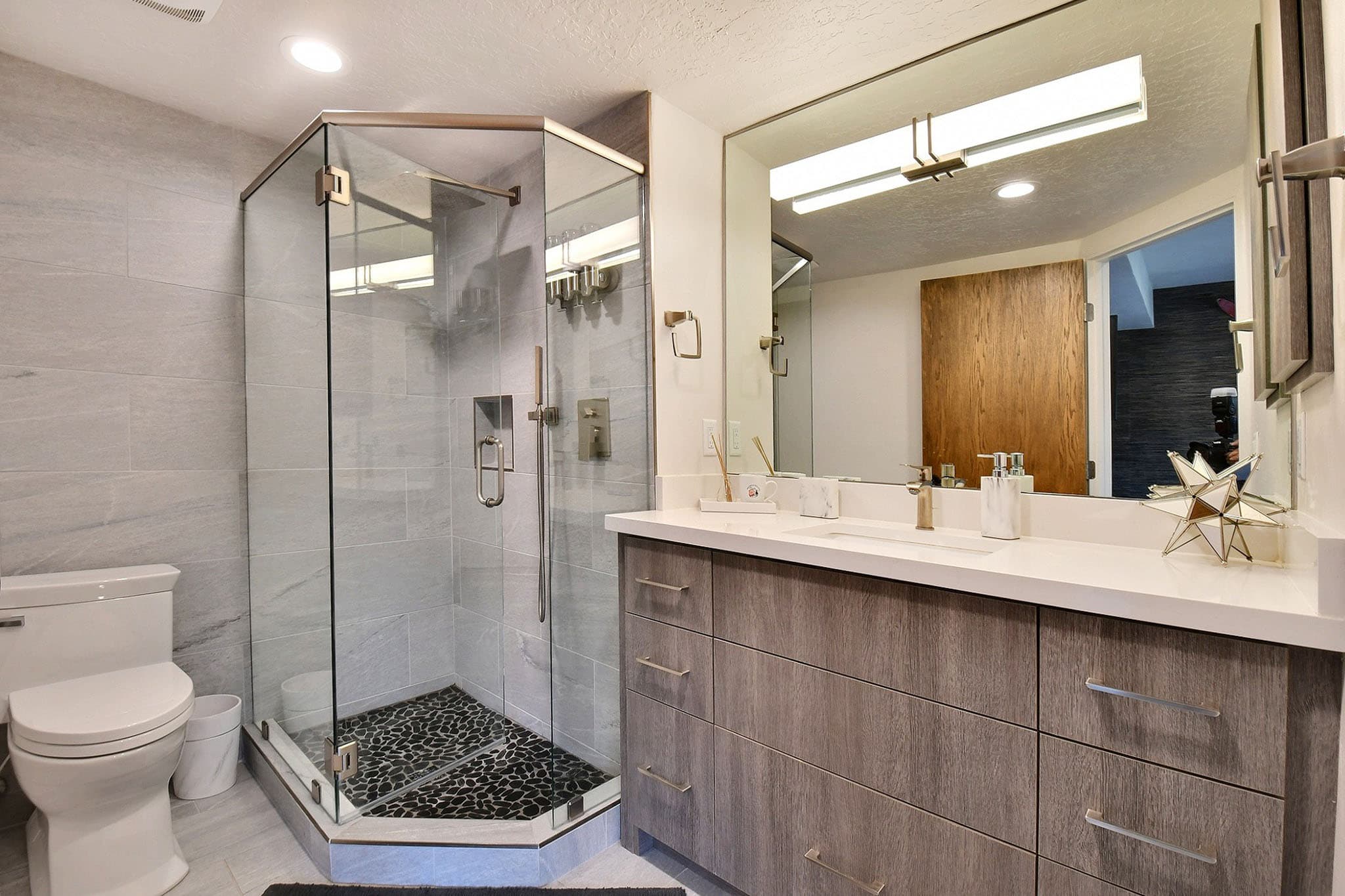 Shower, Toilet, Large Mirror, Sink inside Main Street Retreat Luxury Park City Vacation Rental