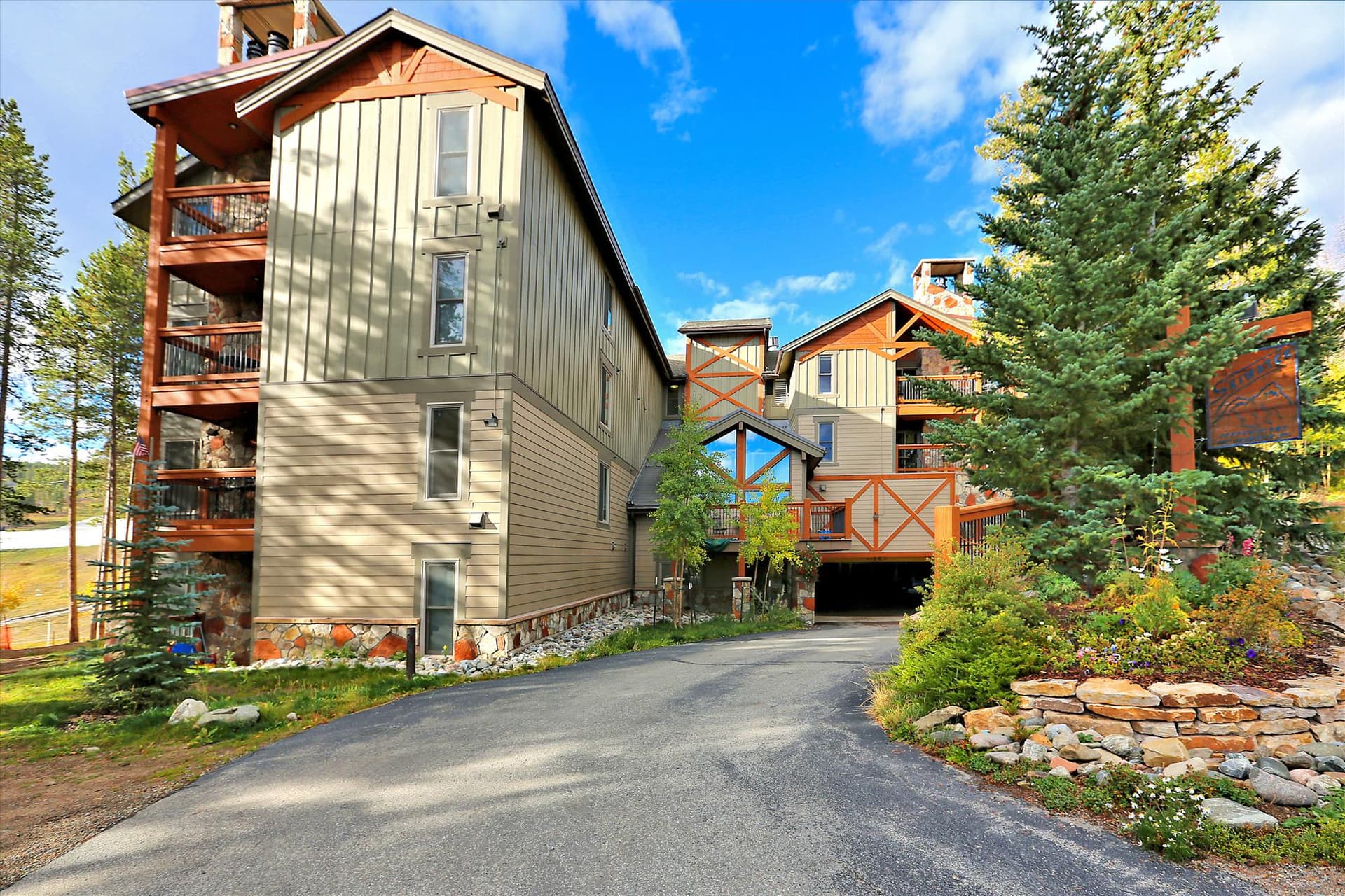 Exterior - Ski Watch 329 - Breckenridge Vacation Rental