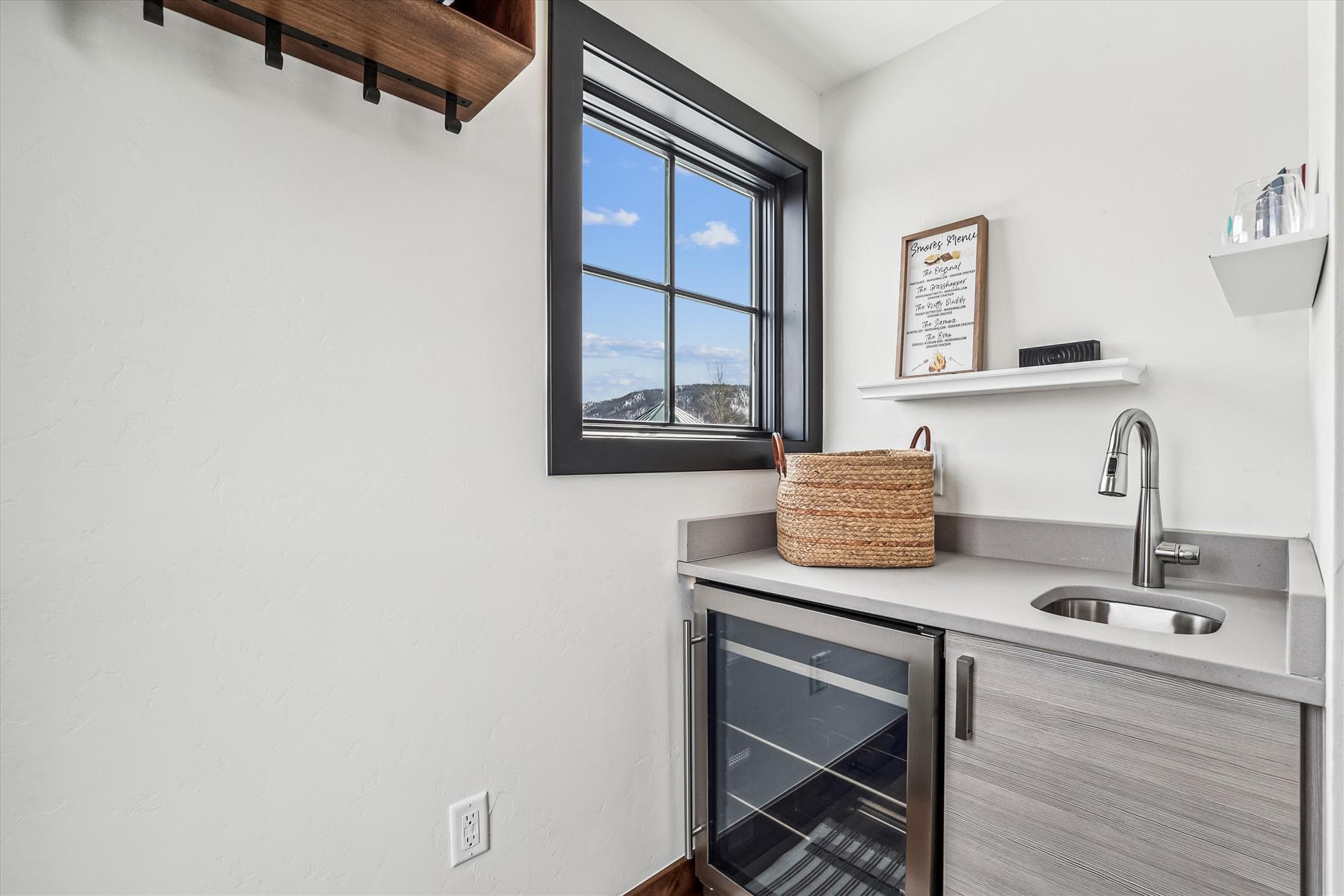 Wet Bar, Decked Out Downtown, Frisco Vacation Rental
