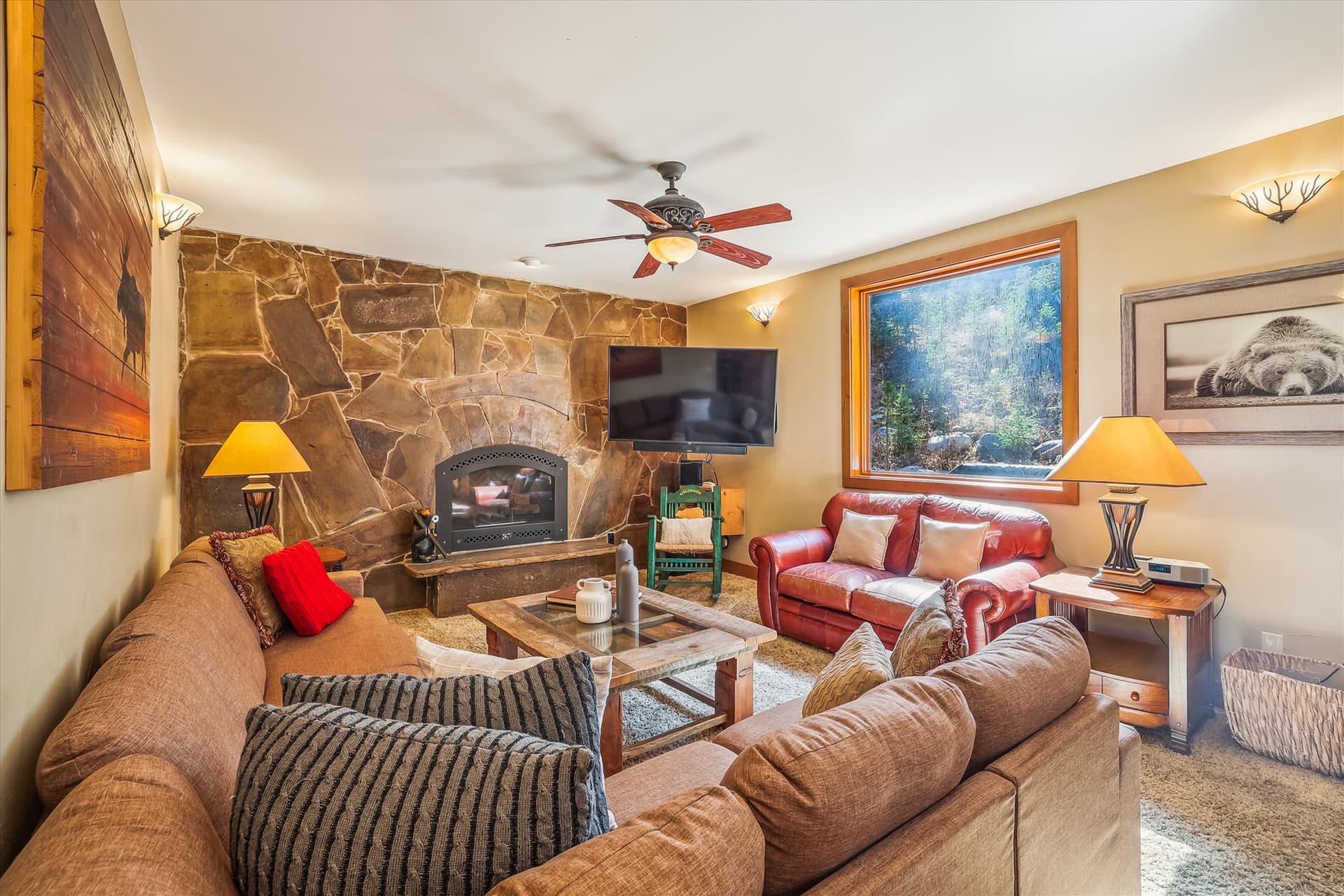Living Area - High Point Lodge - Breckenridge Vacation Rental