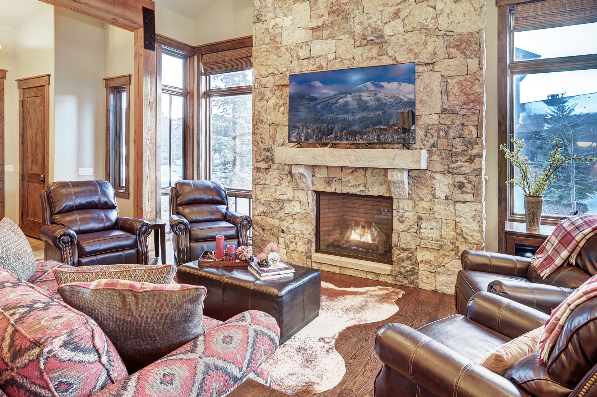 Living Area - Lone Star Lodge - Breckenridge Vacation Rental