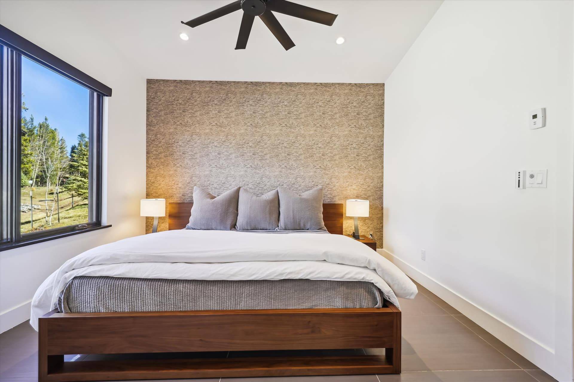 Bedroom - Outside The Bubble - Breckenridge Vacation Rental