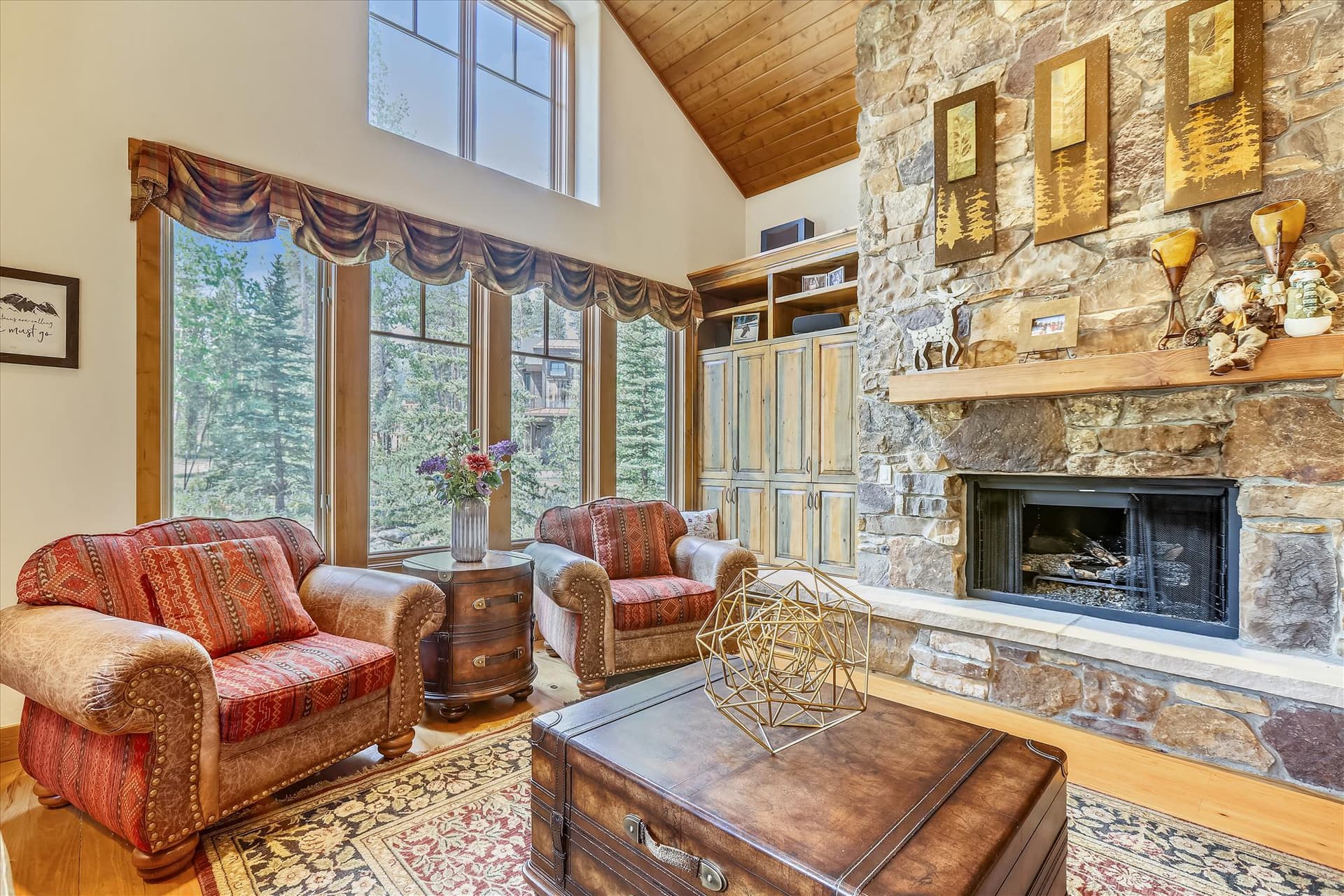 Living Area - Shock Hill Retreat - Breckenridge Vacation Rental