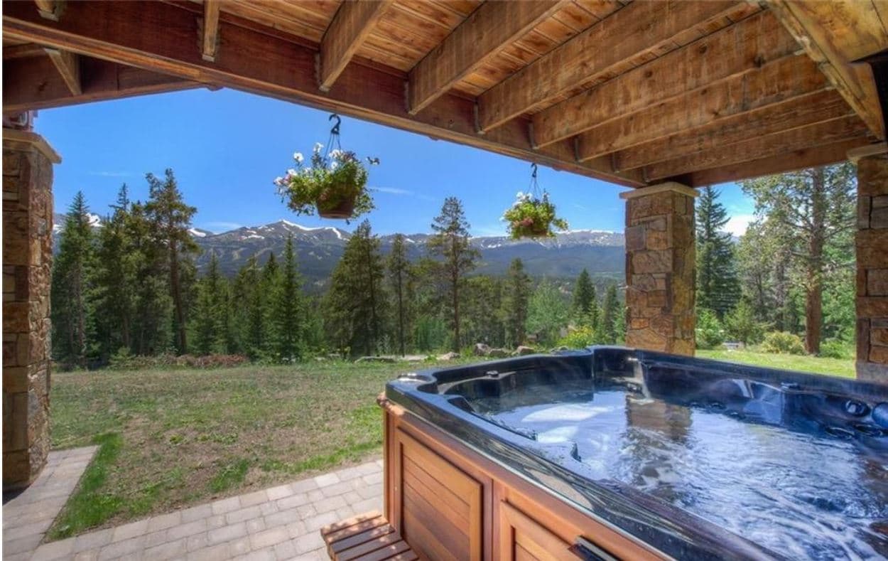 Hot Tub - Rounds Retreat - Breckenridge Vacation Rental