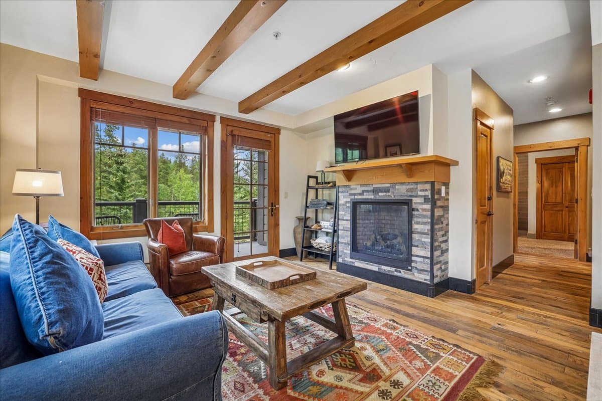 Living Area - Mountain Thunder Lodge 1201 - Breckenridge Vacation Rental