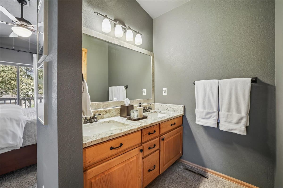 Bathroom - Powder and Pines - Breckenridge 30+ Night Rental
