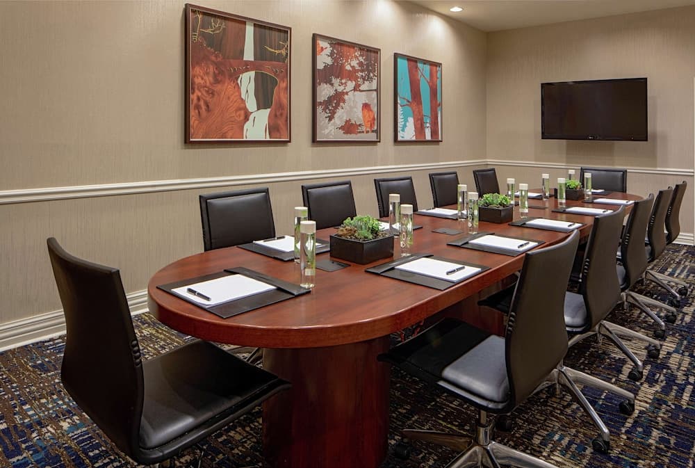 Meeting facility