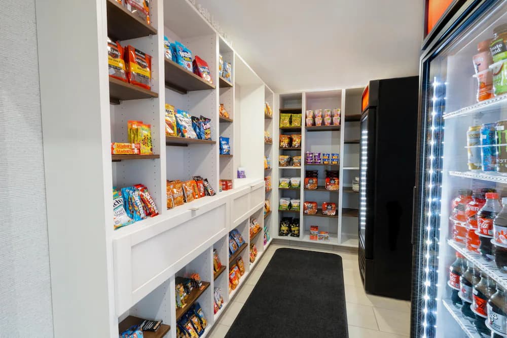 Snack bar