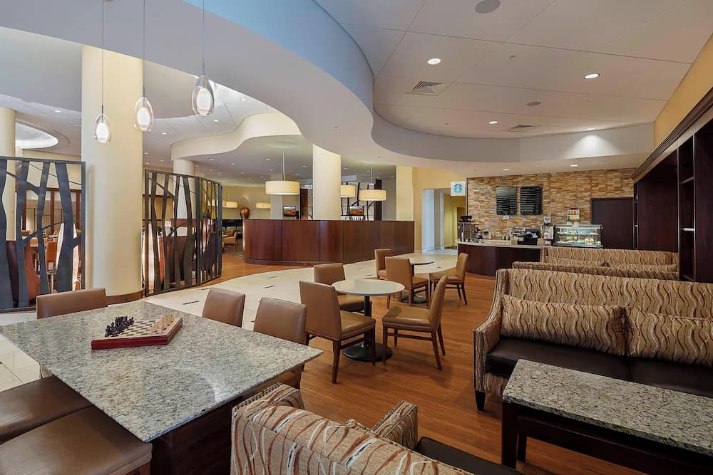 Lobby lounge