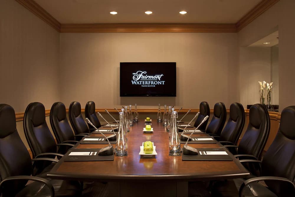 Meeting facility