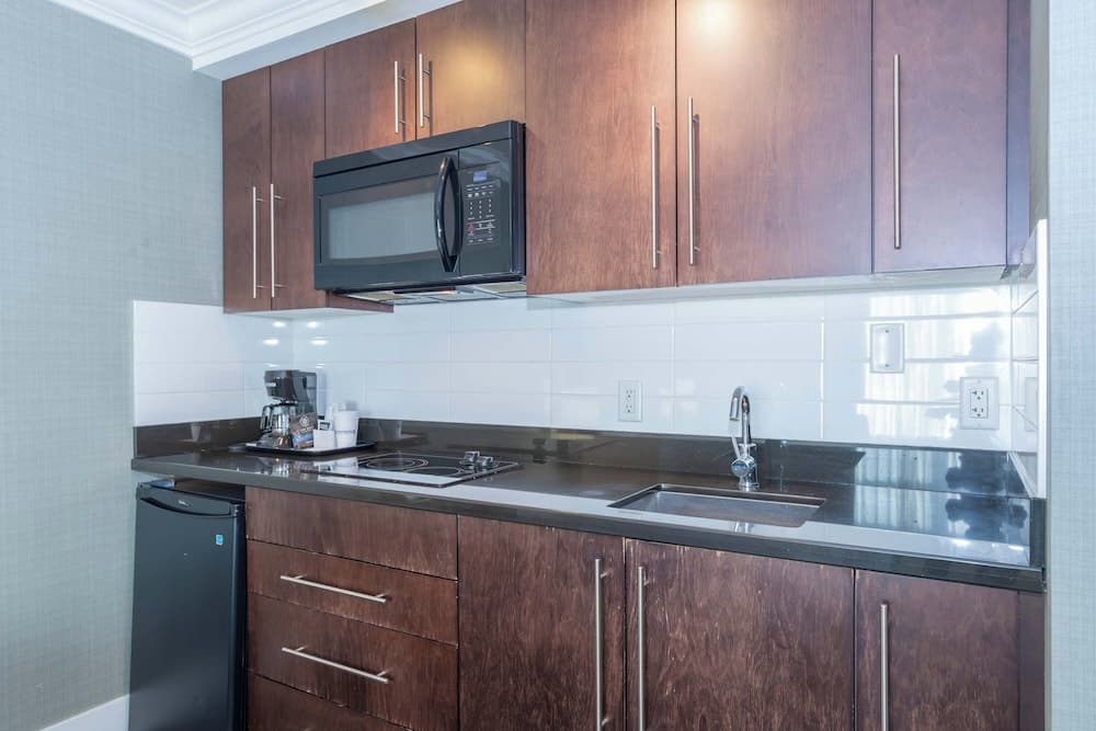 Private kitchenette
