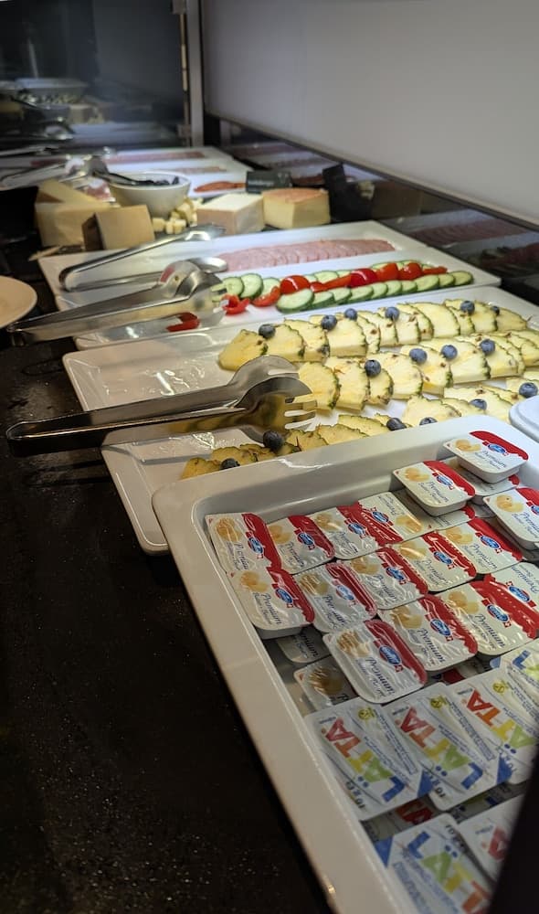 Breakfast buffet