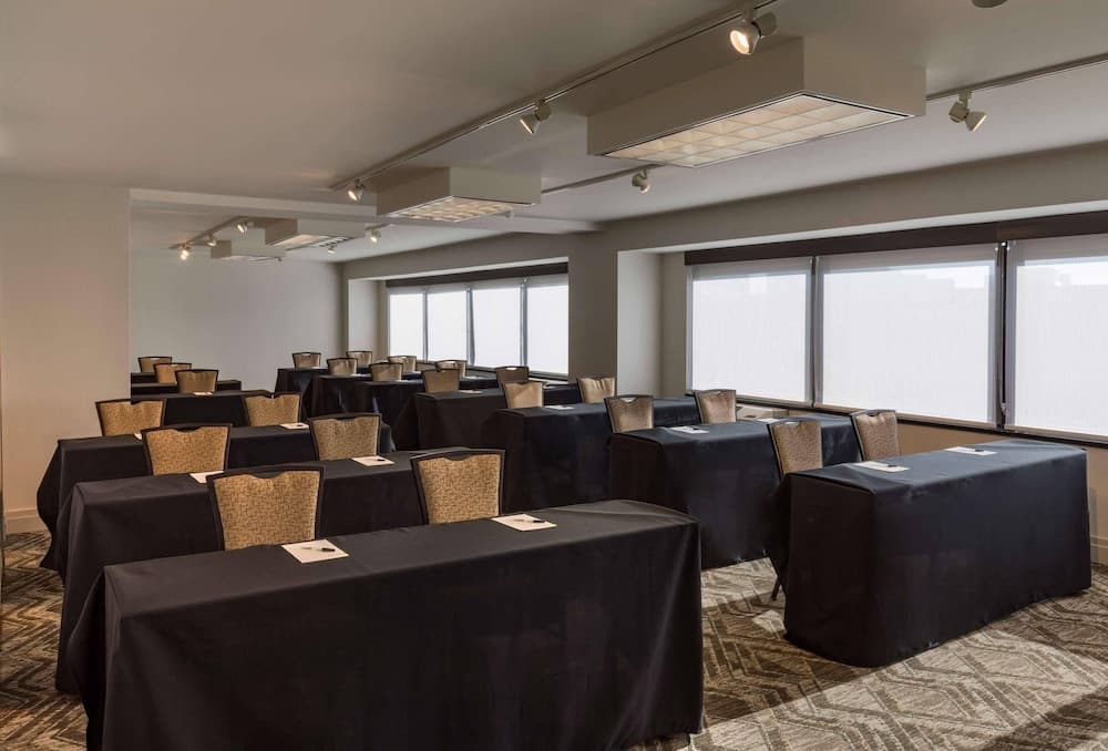 Meeting facility