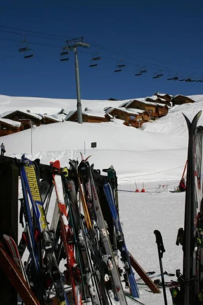 Snow and ski sports