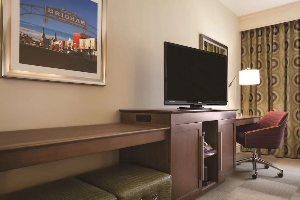 Room amenity
