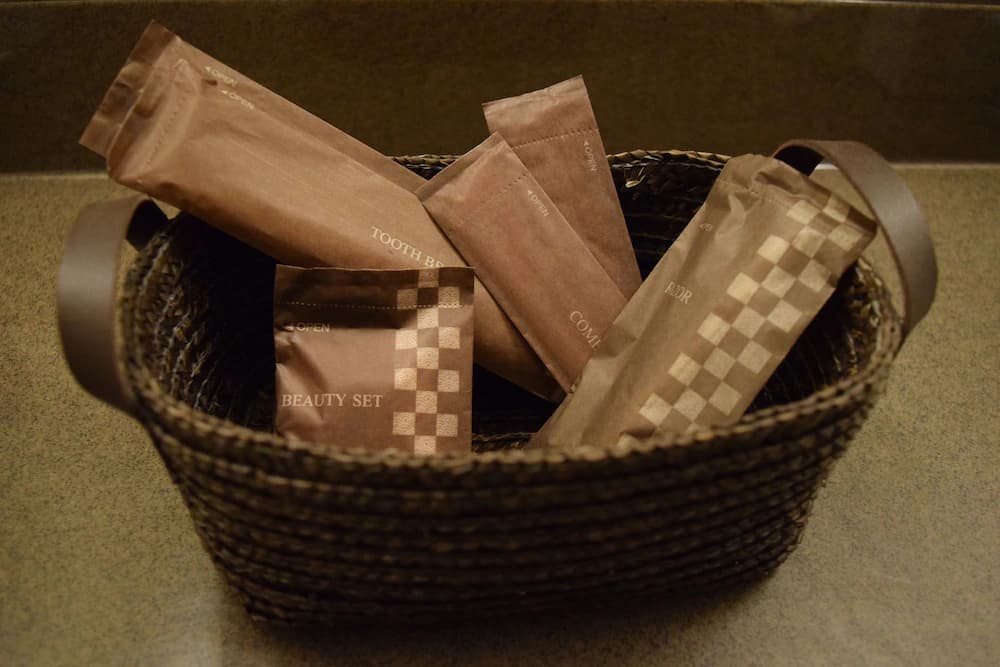 Bathroom amenities