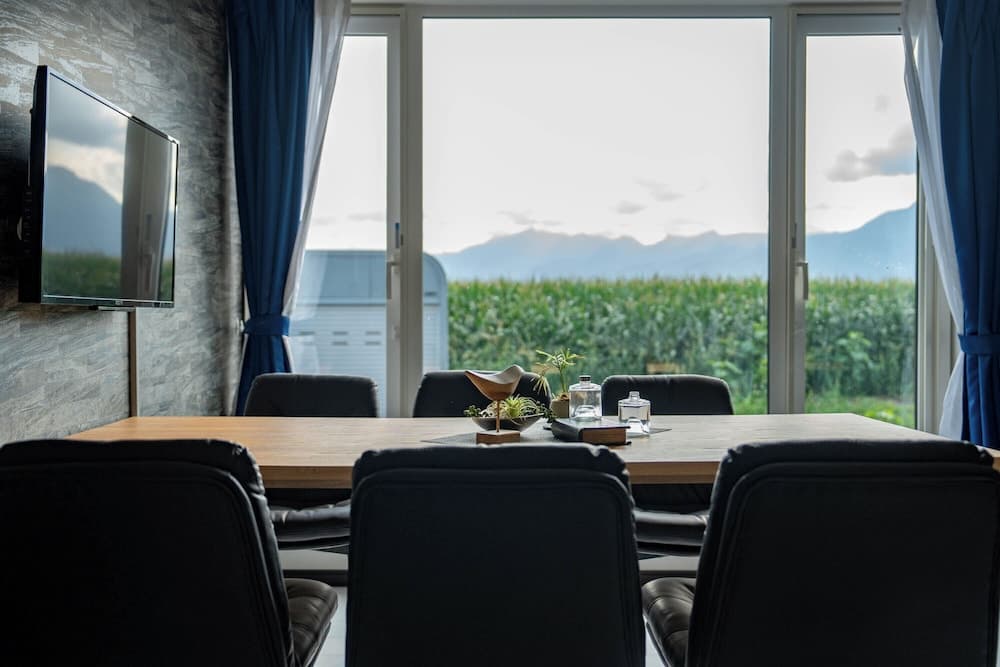 In-room dining