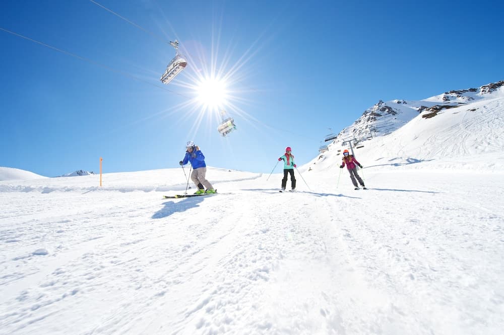 Skiing