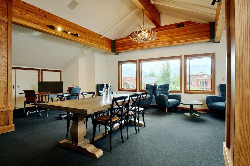 Meeting facility