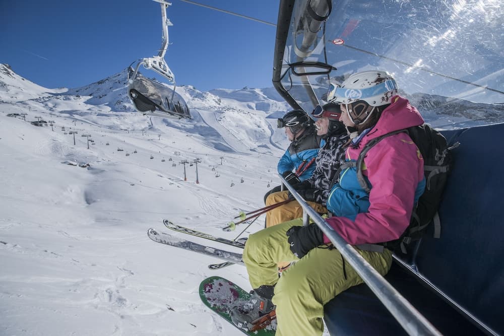 Snow and ski sports