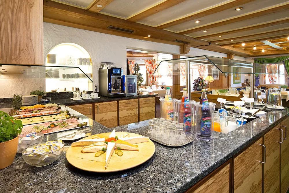 Breakfast buffet