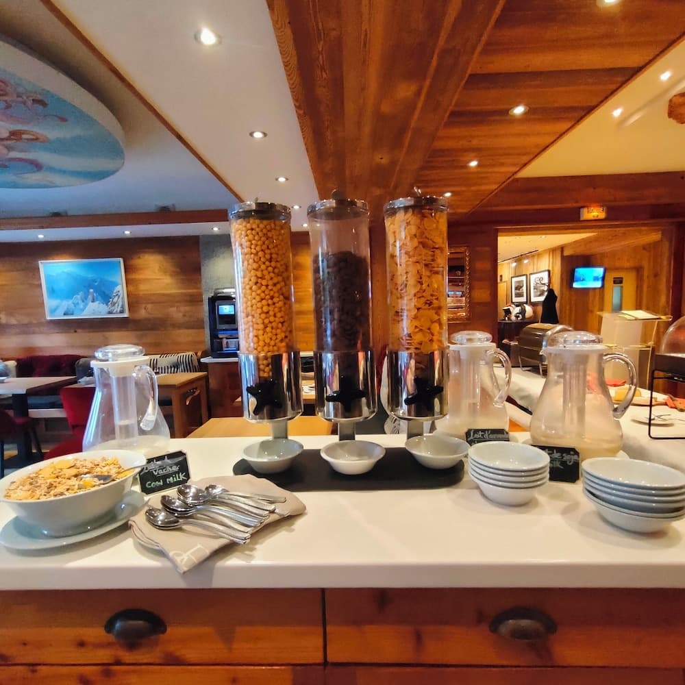 Breakfast area