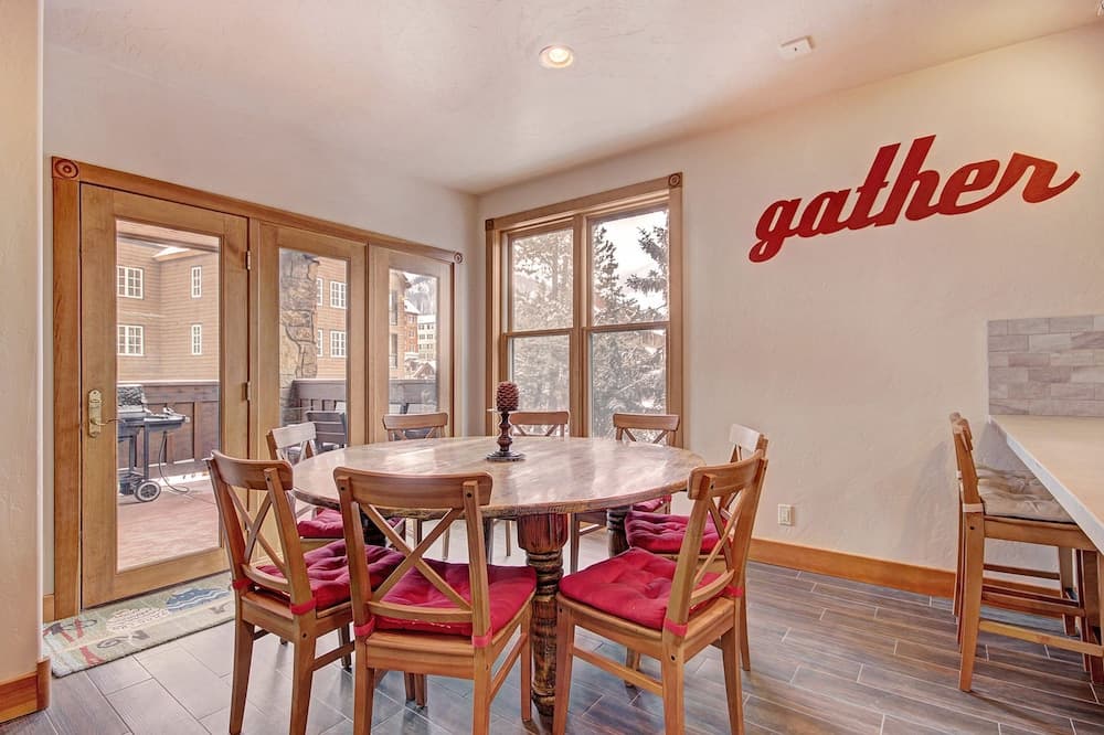 In-room dining