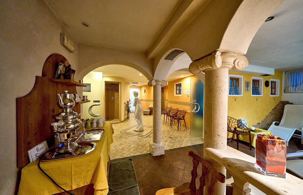 Children's play area - indoor