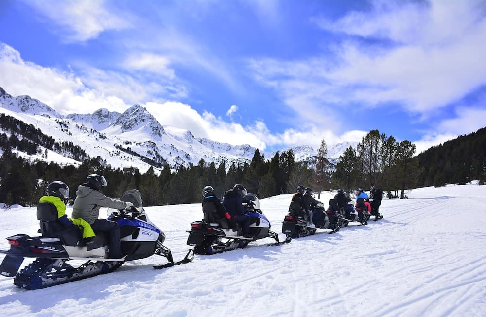 Snow and ski sports