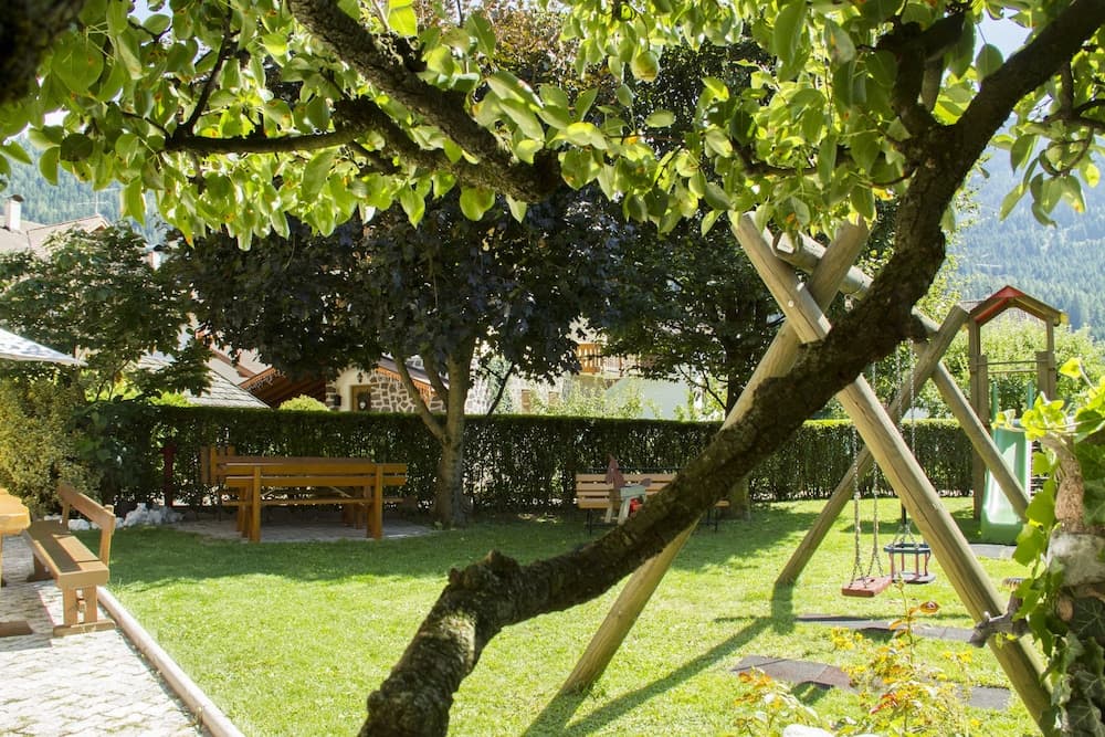 Children's play area - outdoor