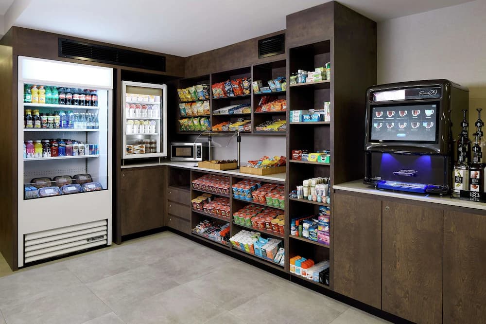 Snack bar