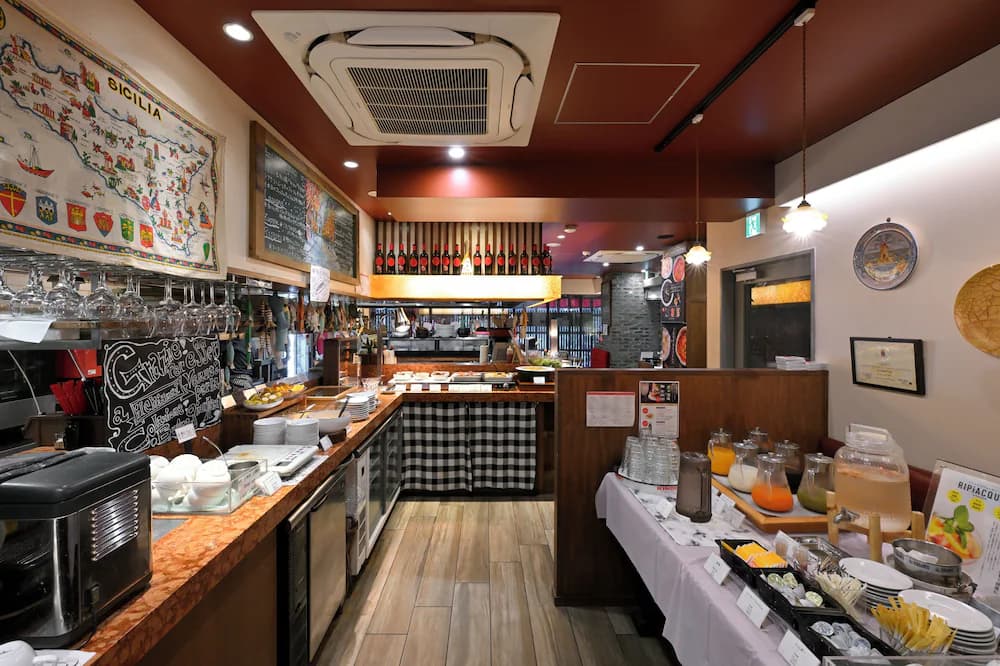 Breakfast buffet