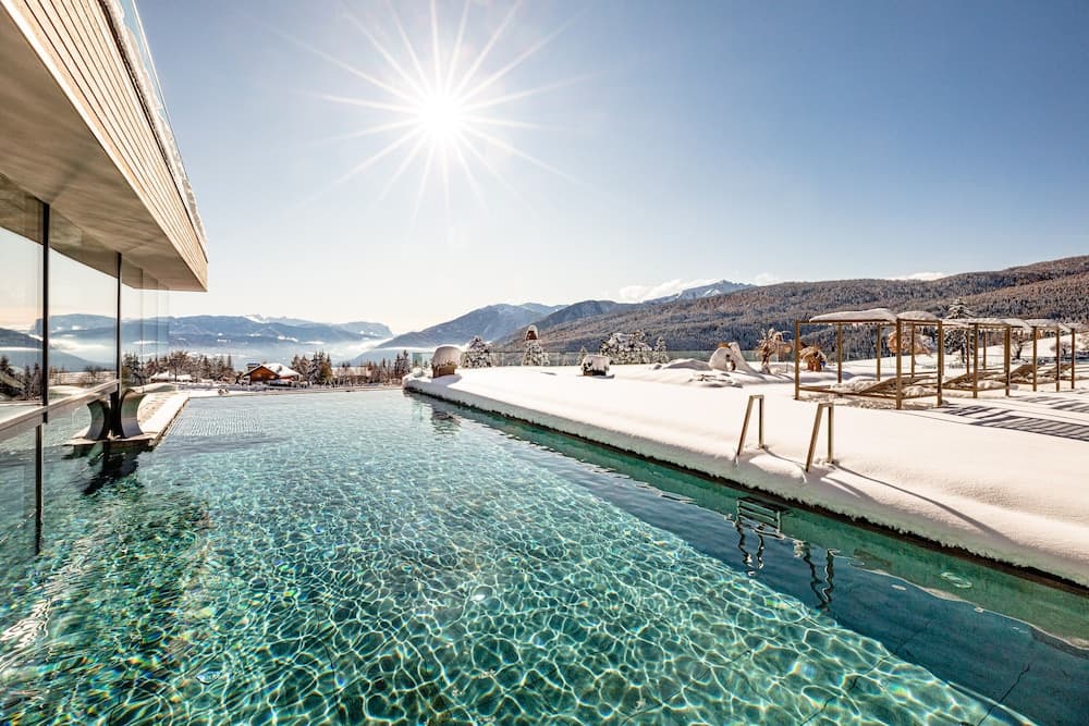 Infinity pool