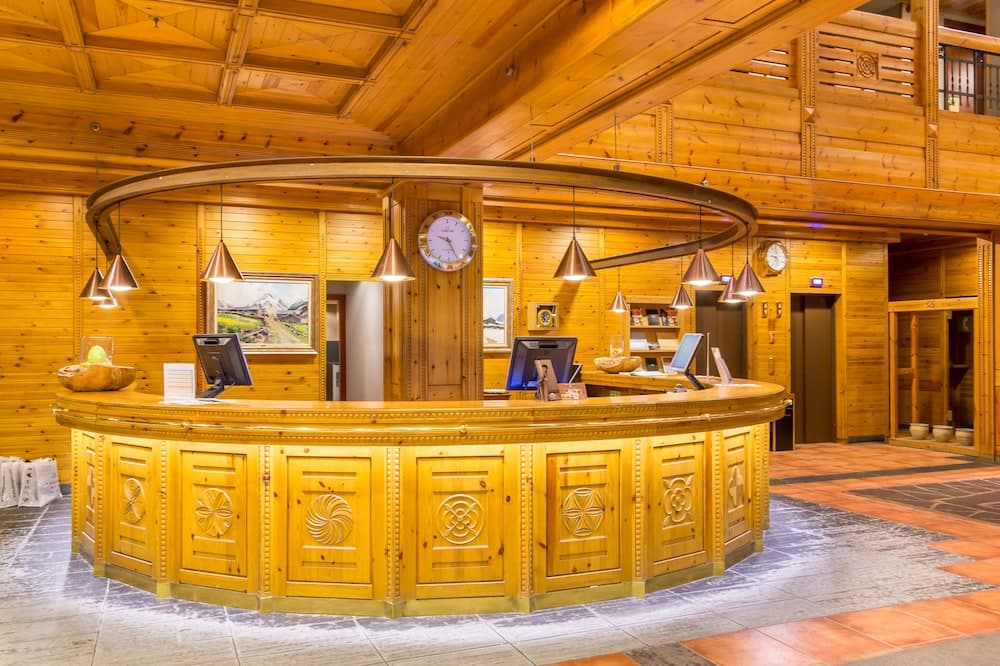 Reception hall